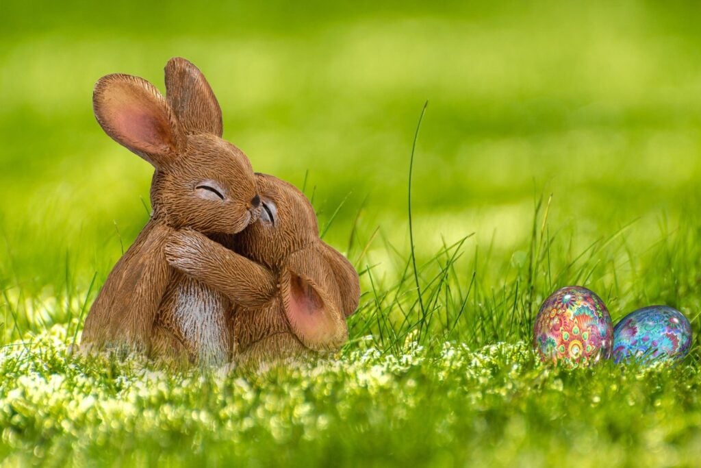 Cómo activar el ícono secreto de WhatsApp por el de Pascua.