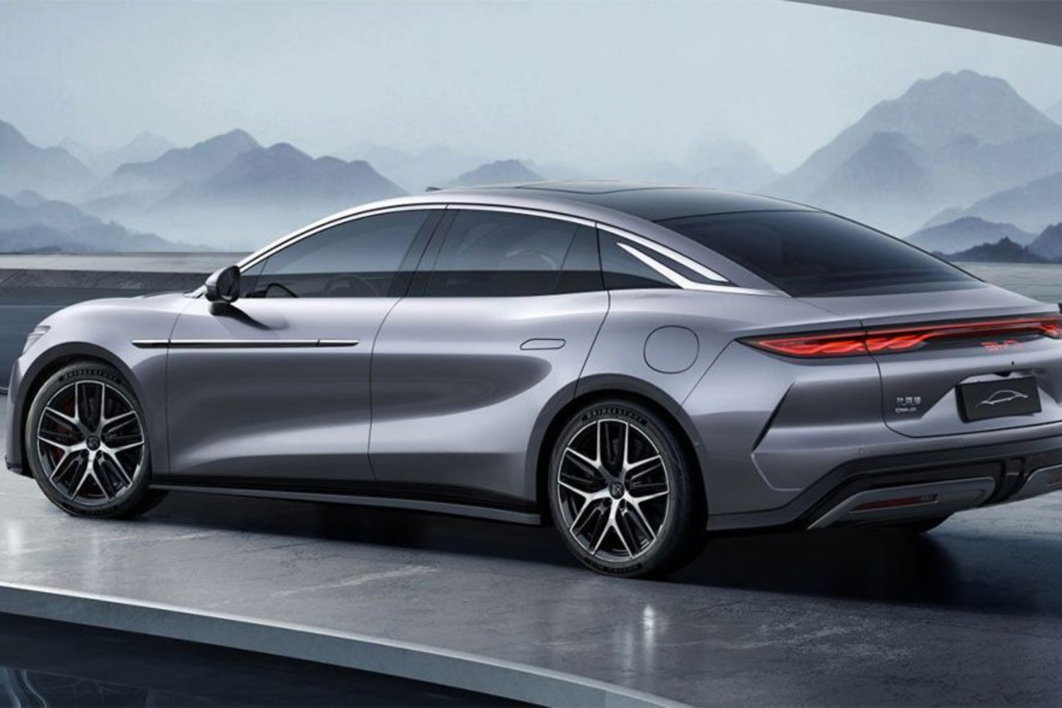 China lanza una promesa eléctrica que podría borrar al coche de hidrógeno