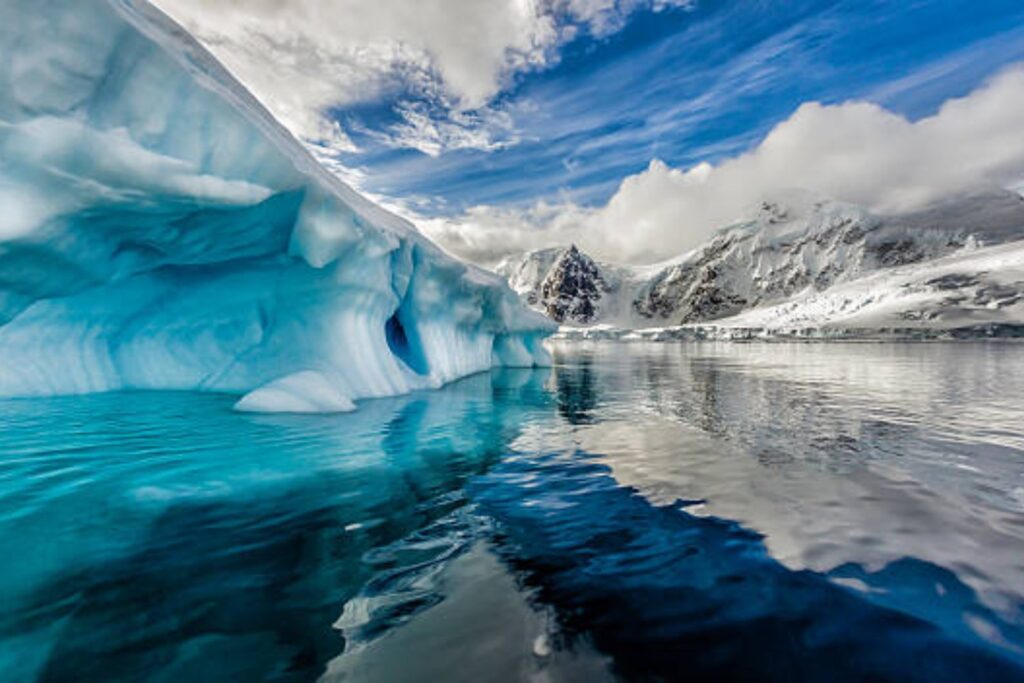 Bajo el hielo, un secreto milenario: lo que ocultaba la Antártida finalmente sale a la luz