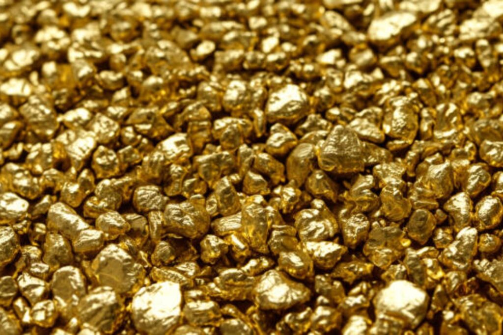 Un hallazgo dorado que podría cambiar el destino de un país: ¿De quién es realmente este oro escondido?