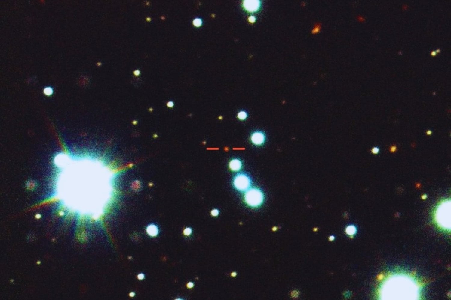 El viajero invisible que desafía las reglas del cosmos: ¿qué es este objeto capaz de romper átomos a distancia?