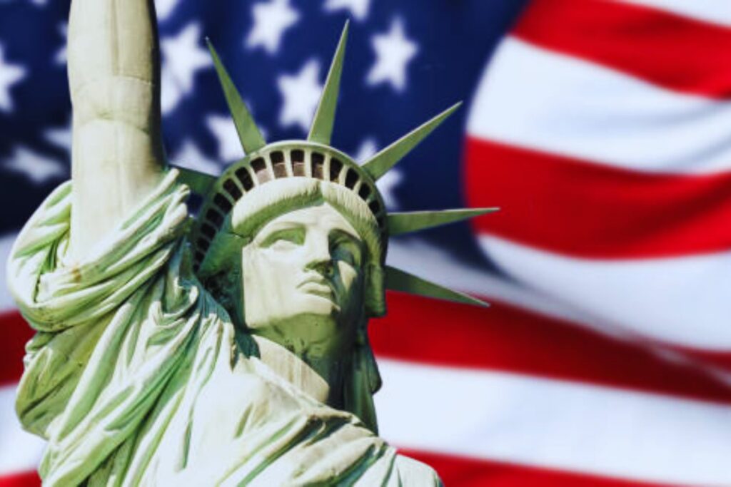 ¿Ciudadanía americana sin costo? Descubre si tú podrías obtenerla