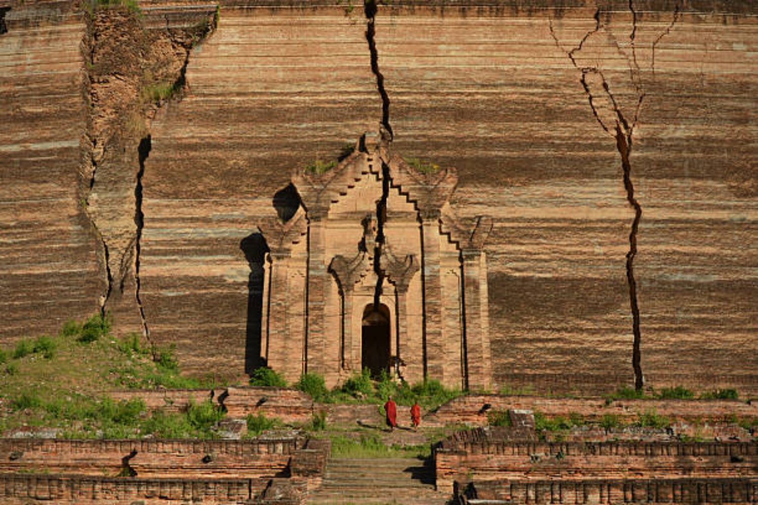 Una energía que viajó más rápido que un temblor: lo que podría explicar el misterioso sismo en Myanmar