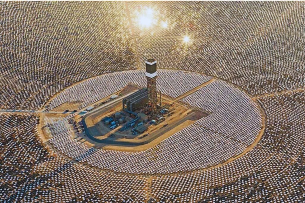Fracaso ardiente en el desierto: la multimillonaria planta solar que prometía cambiar el mundo, pero terminó cerrando