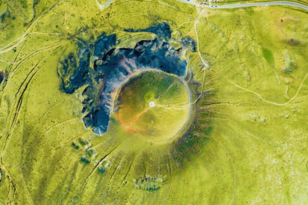 El tesoro oculto bajo un supervolcán: litio por valor de 400.000 millones de euros podría transformar la energía global
