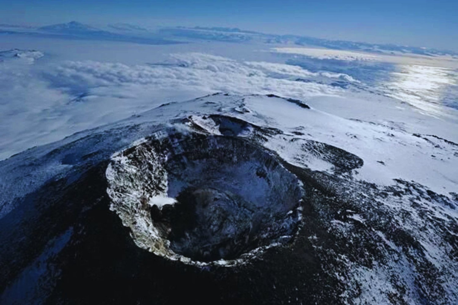 El volcán que lanza oro desde las entrañas del hielo: un hallazgo que cambia la visión de la Antártida