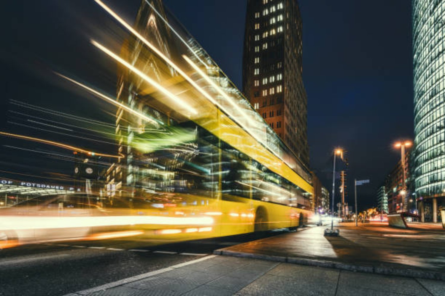 Una revolución sobre ruedas: el autobús que funciona con agua y ya circula en Europa Excerpt: