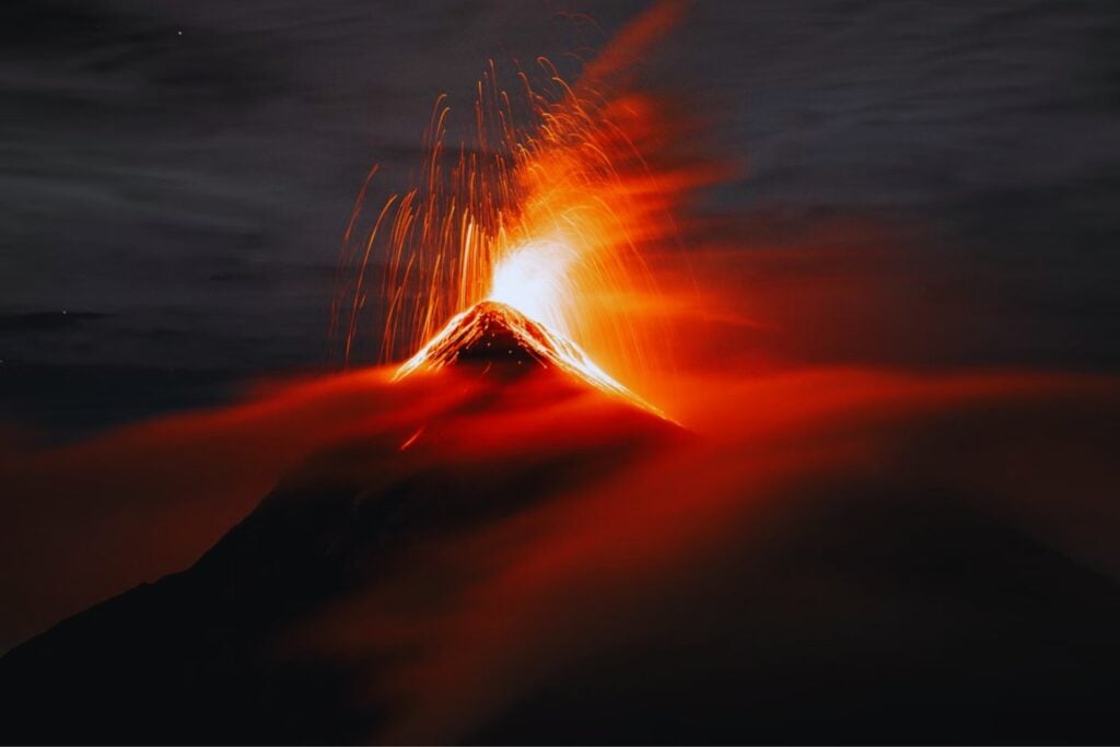 El volcán que lanza oro desde las entrañas del hielo: un hallazgo que cambia la visión de la Antártida