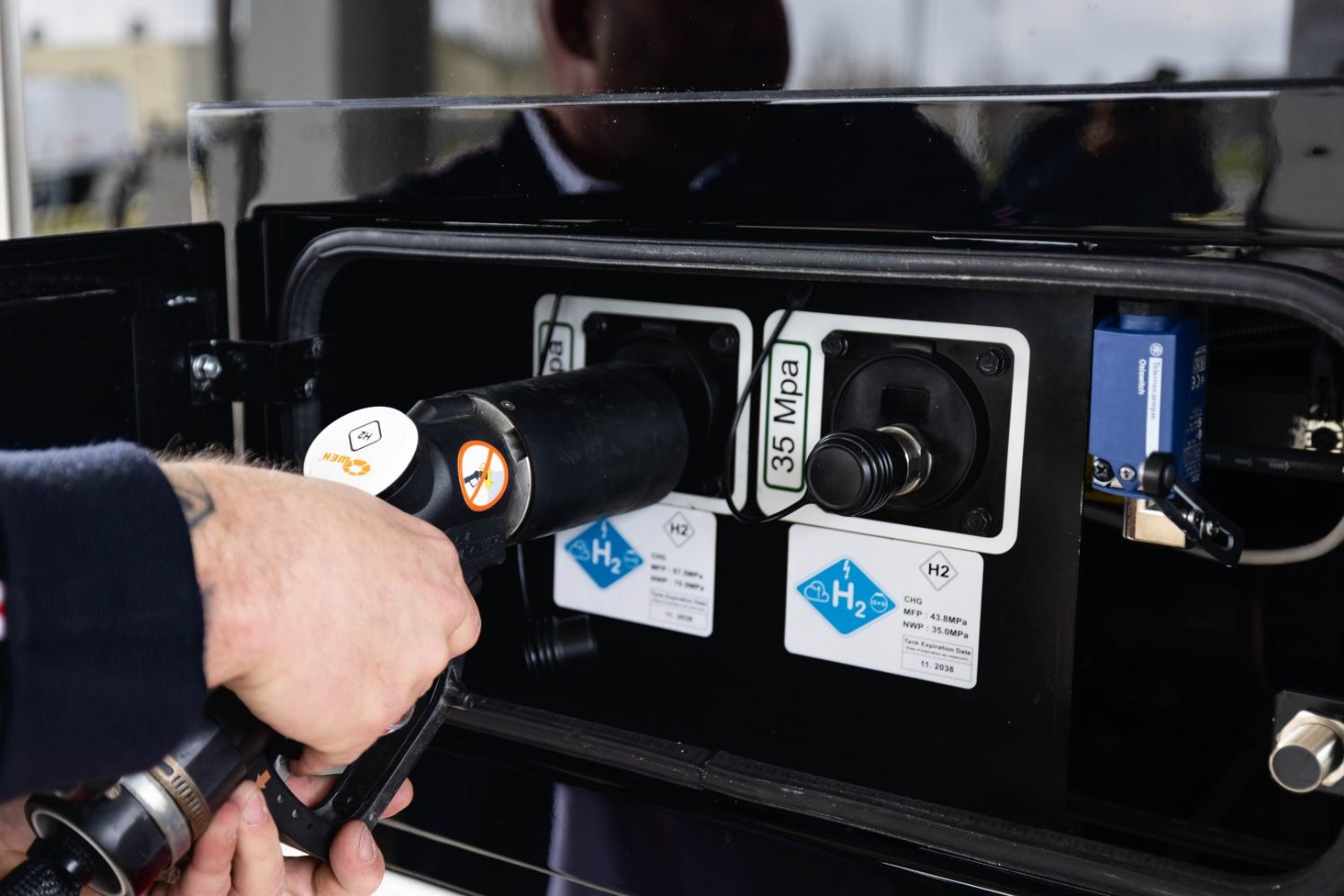 Una revolución sobre ruedas: el autobús que funciona con agua y ya circula en Europa Excerpt: