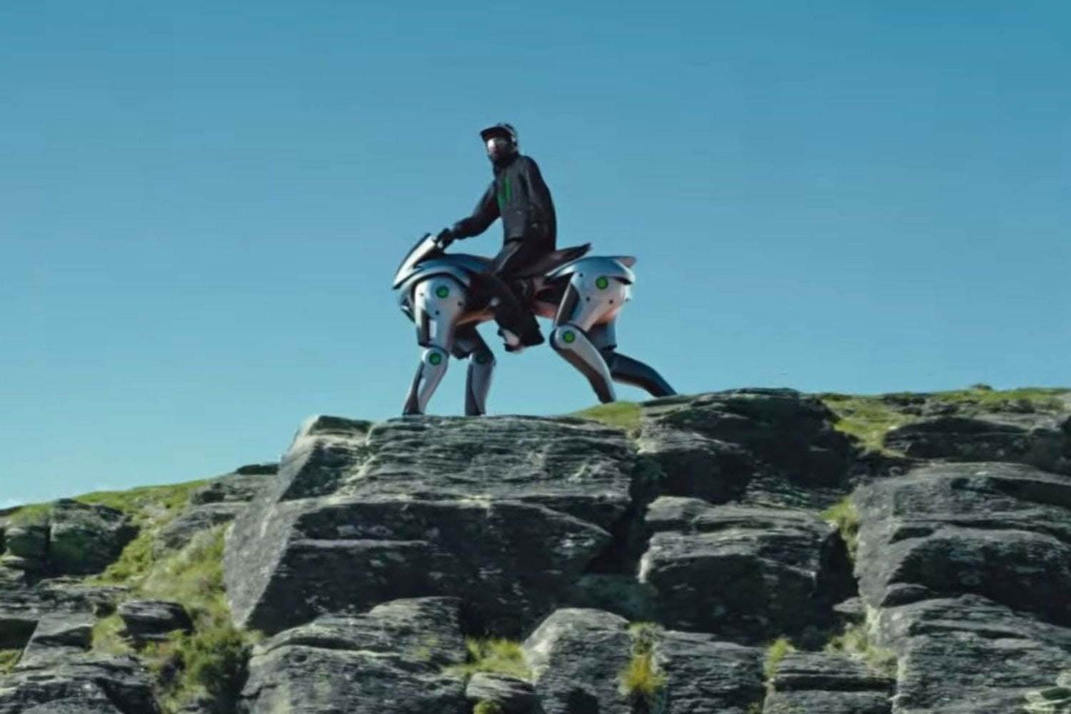 El caballo del futuro ya trota en Japón: el vehículo que cambiará la movilidad para siempre