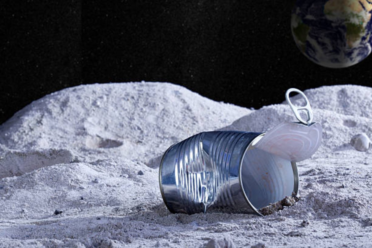 96 bolsas olvidadas en la Luna: el nuevo reto de la NASA para limpiar y reciclar en el espacio