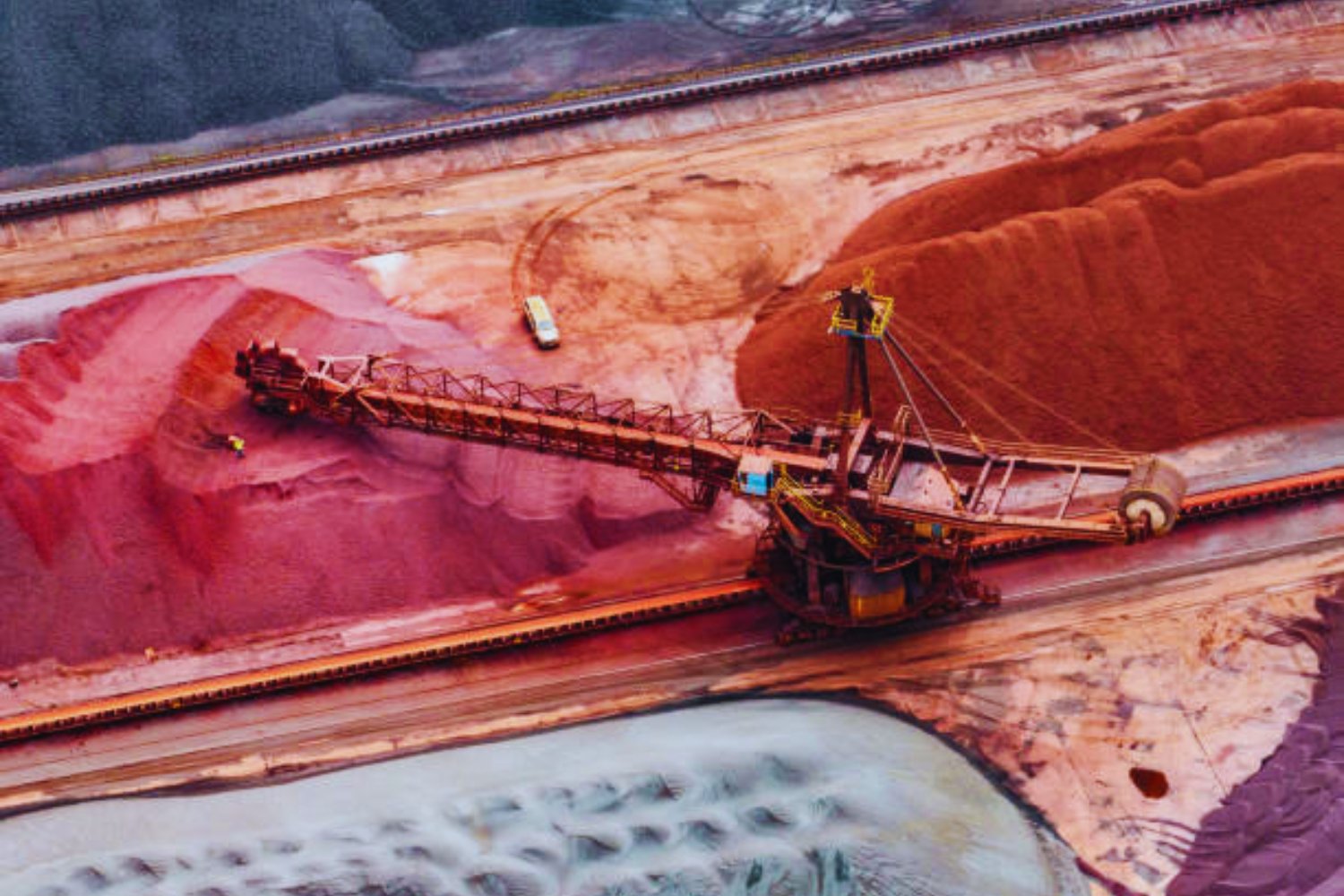 El hallazgo que sacude al mundo: descubren en Australia el mayor yacimiento de hierro de la historia