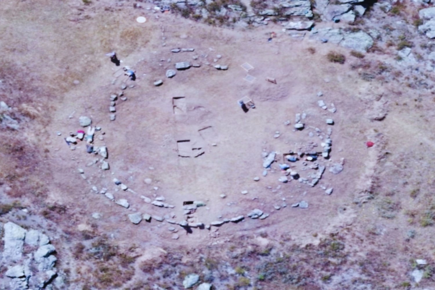 El misterio latinoamericano que supera a Egipto: descubren una construcción más antigua que las pirámides