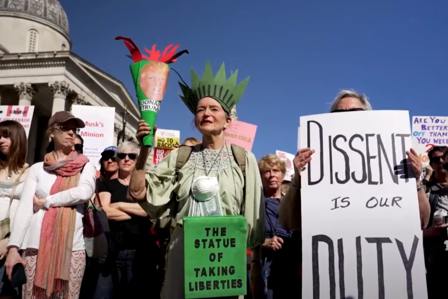 Hands Off Protesta Contra Trump En Europa