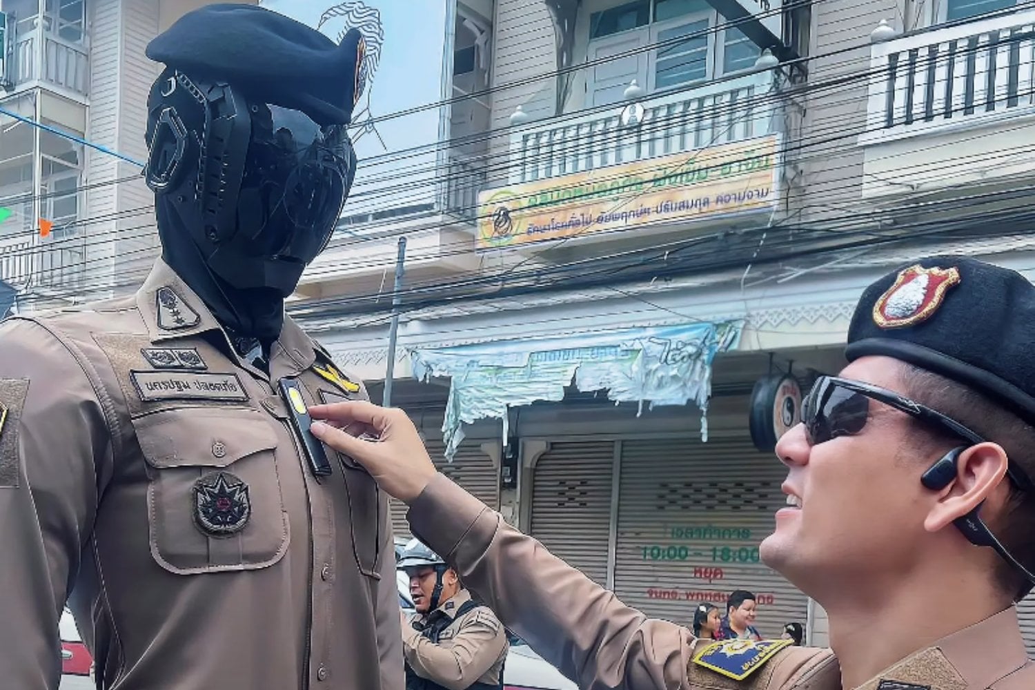 Policia Humanoide Tailandia