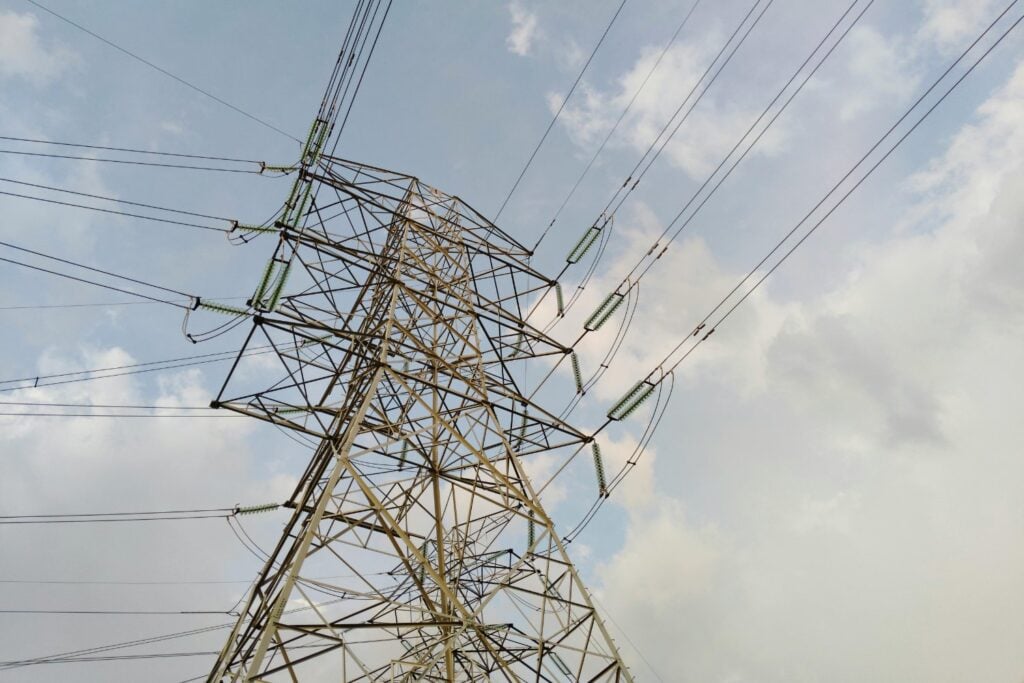 El día que España tuvo que encenderse desde cero: lo que nadie te contó del gran apagón eléctrico