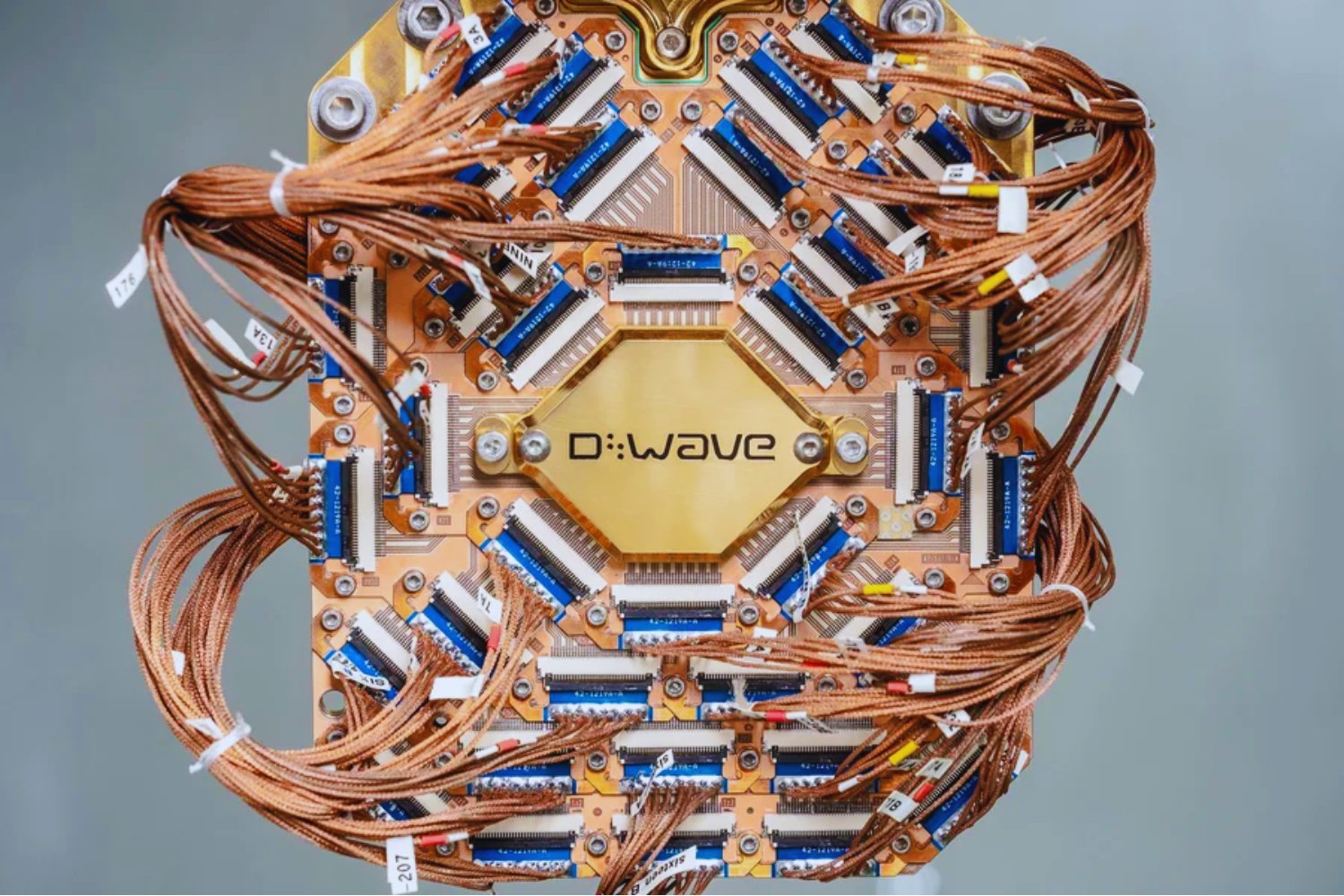 China activa su arma cuántica: el primer paso para derribar la seguridad del Bitcoin y borrarlo del mapa