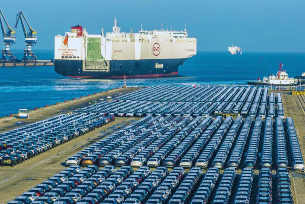 China libera a su gigante del mar: el barco de autos eléctricos que marca un antes y un después