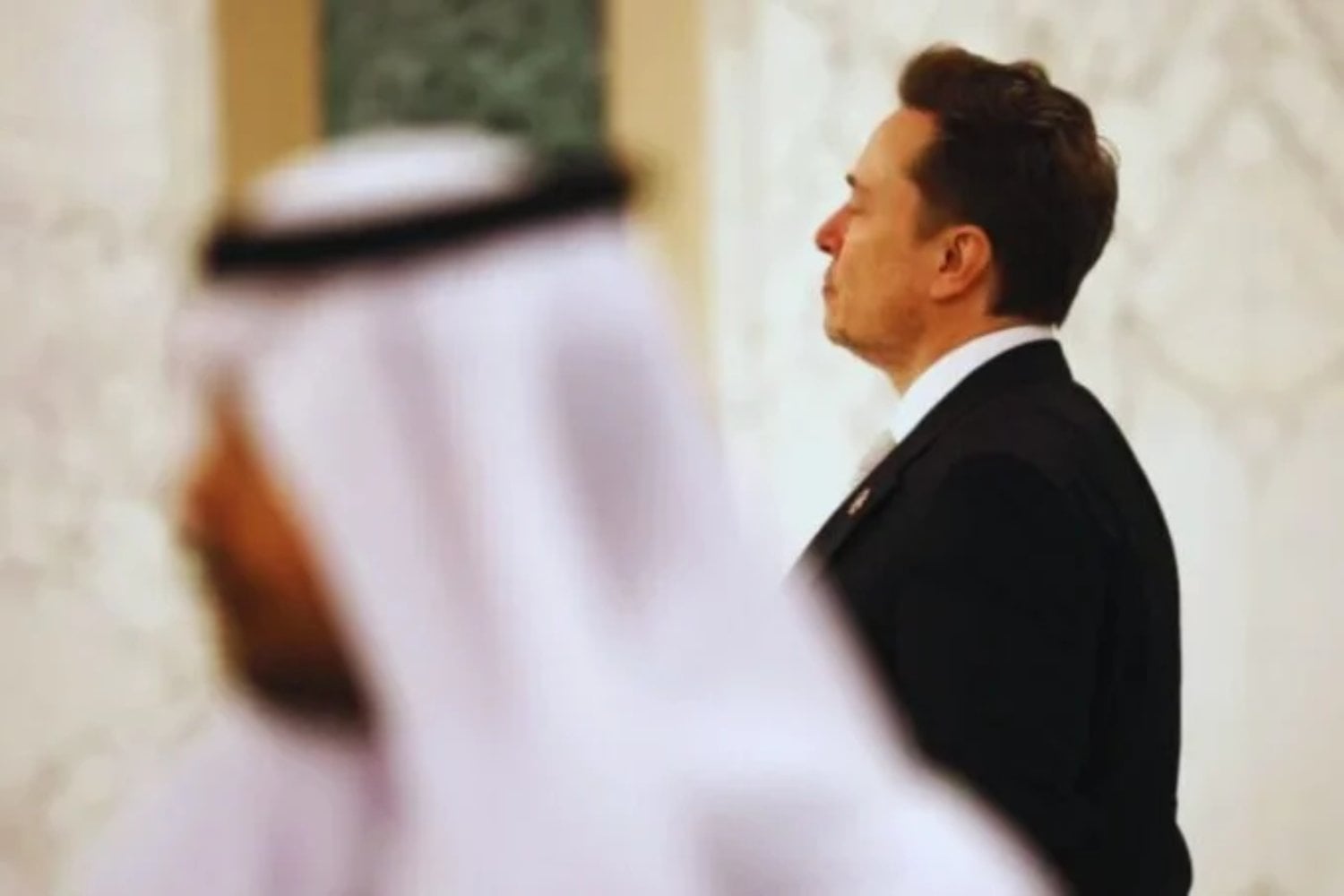 El adiós más incómodo de Musk: una motosierra, dos gorras y un enfrentamiento con Trump