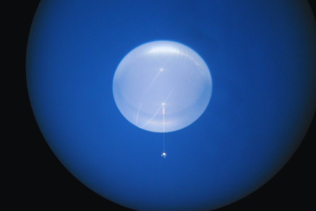 No todo lo que vuela en la NASA es un cohete: el globo que dio la vuelta al mundo y desapareció en el Pacífico