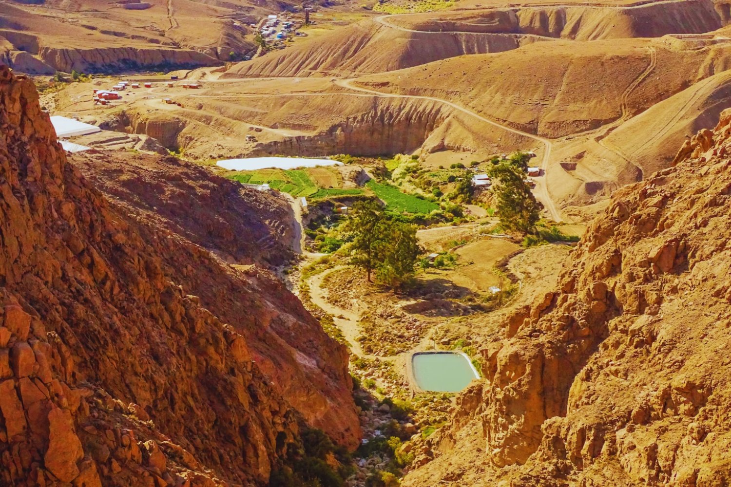 La ciudad donde nunca llueve: más de 200.000 personas viven en el lugar más seco del planeta
