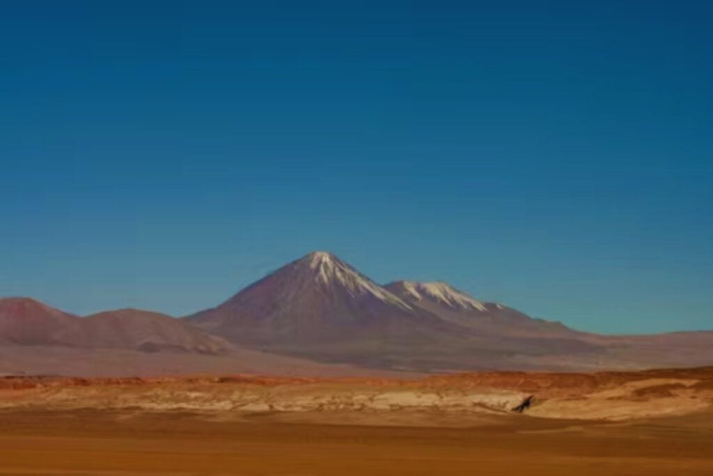 La ciudad donde nunca llueve: más de 200.000 personas viven en el lugar más seco del planeta