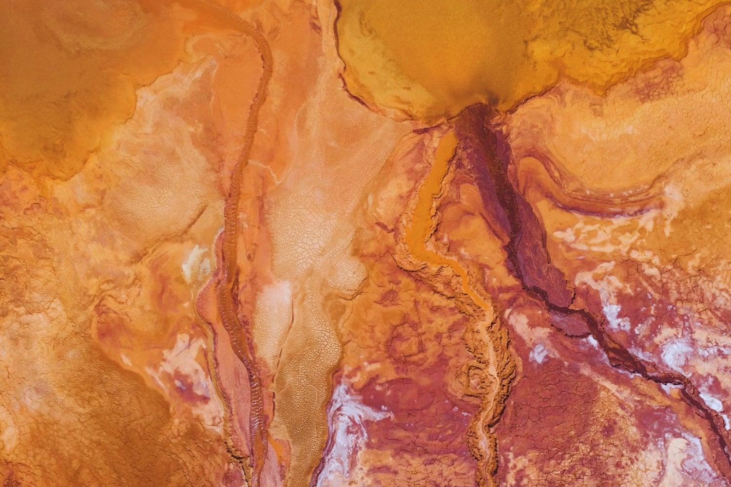 Descubren señales sísmicas de agua líquida en Marte: ¿la clave para hallar vida y colonizar el planeta rojo?