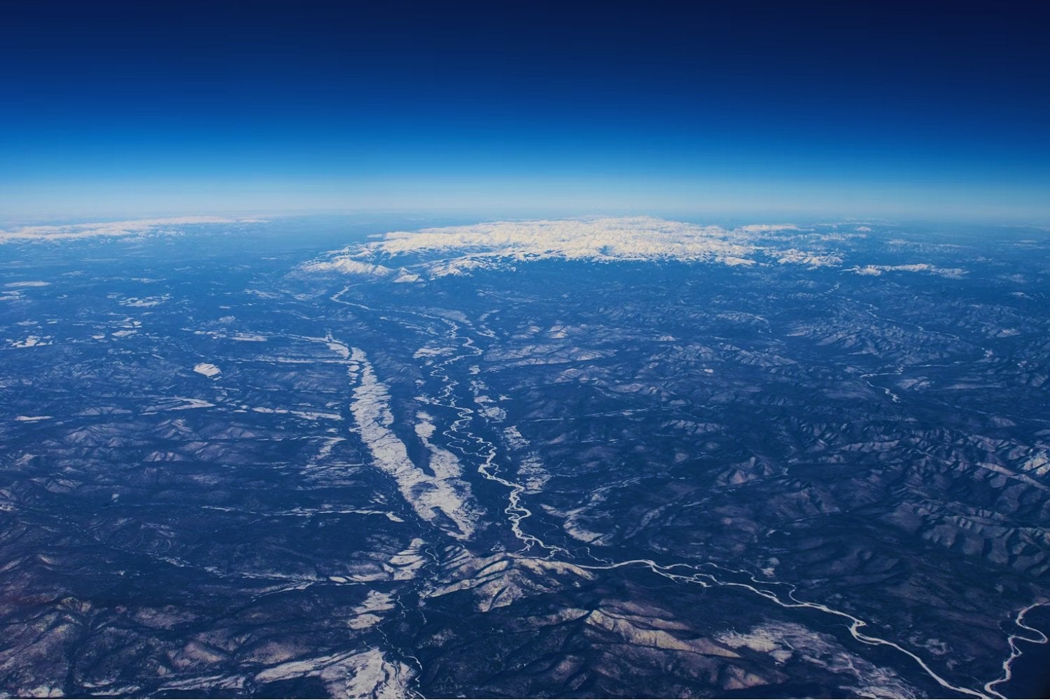 Una fuente de energía milenaria oculta bajo tierra: científicos creen haber hallado el futuro en el hidrógeno natural