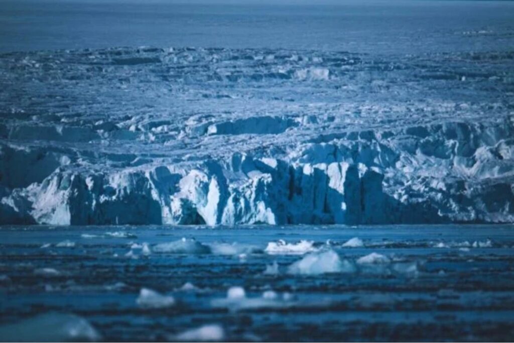 El hallazgo oculto en el hielo antártico que podría cambiar lo que sabemos sobre el clima global