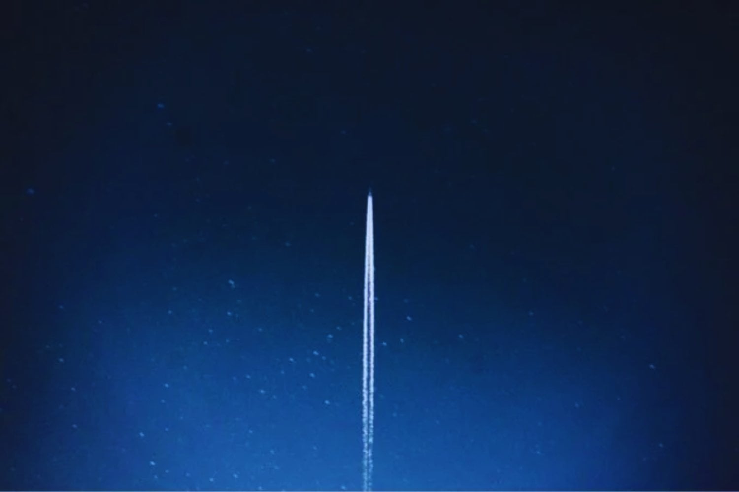 China lanza al espacio un enjambre de supercomputadoras de IA: la carrera por dominar el futuro ya no está en la Tierra