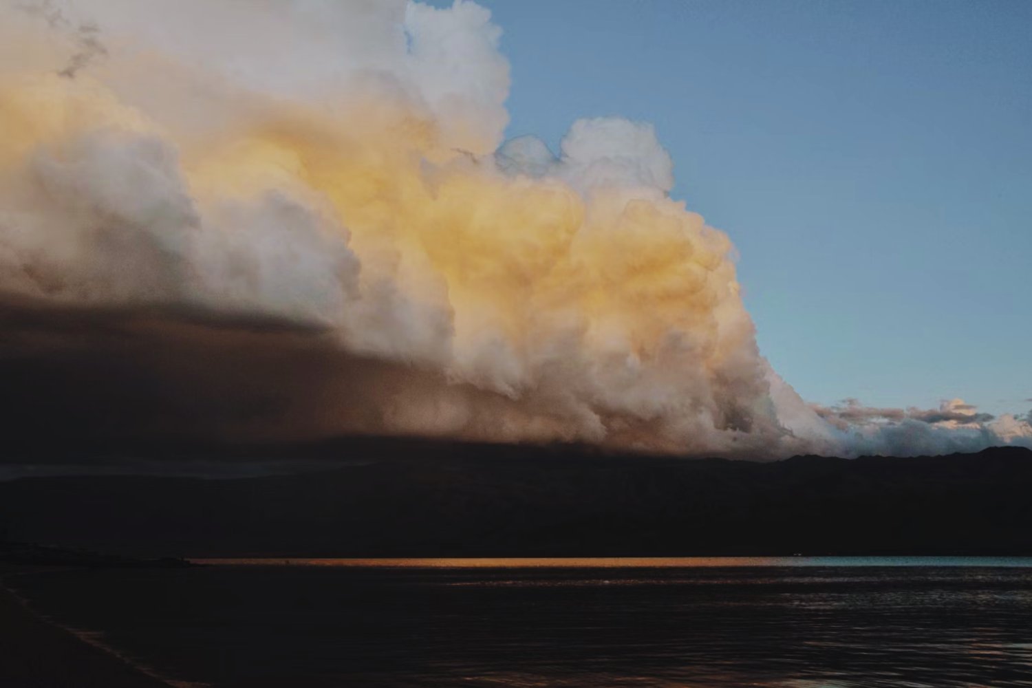 El volcán submarino más activo del Pacífico podría despertar: Científicos temen una erupción inminente frente a metros de Estados Unidos