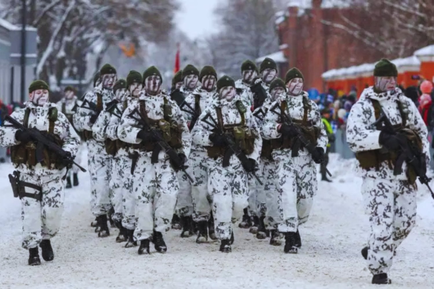 Rusia activa bases militares cerca de Finlandia: imágenes satelitales revelan un inquietante despliegue