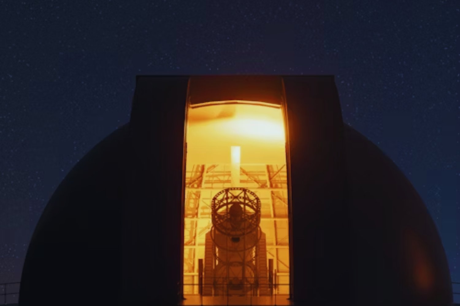 La NASA quiere que explores galaxias desde casa (y no necesitas ser experto): El nuevo programa de voluntariado que te acercará al universo