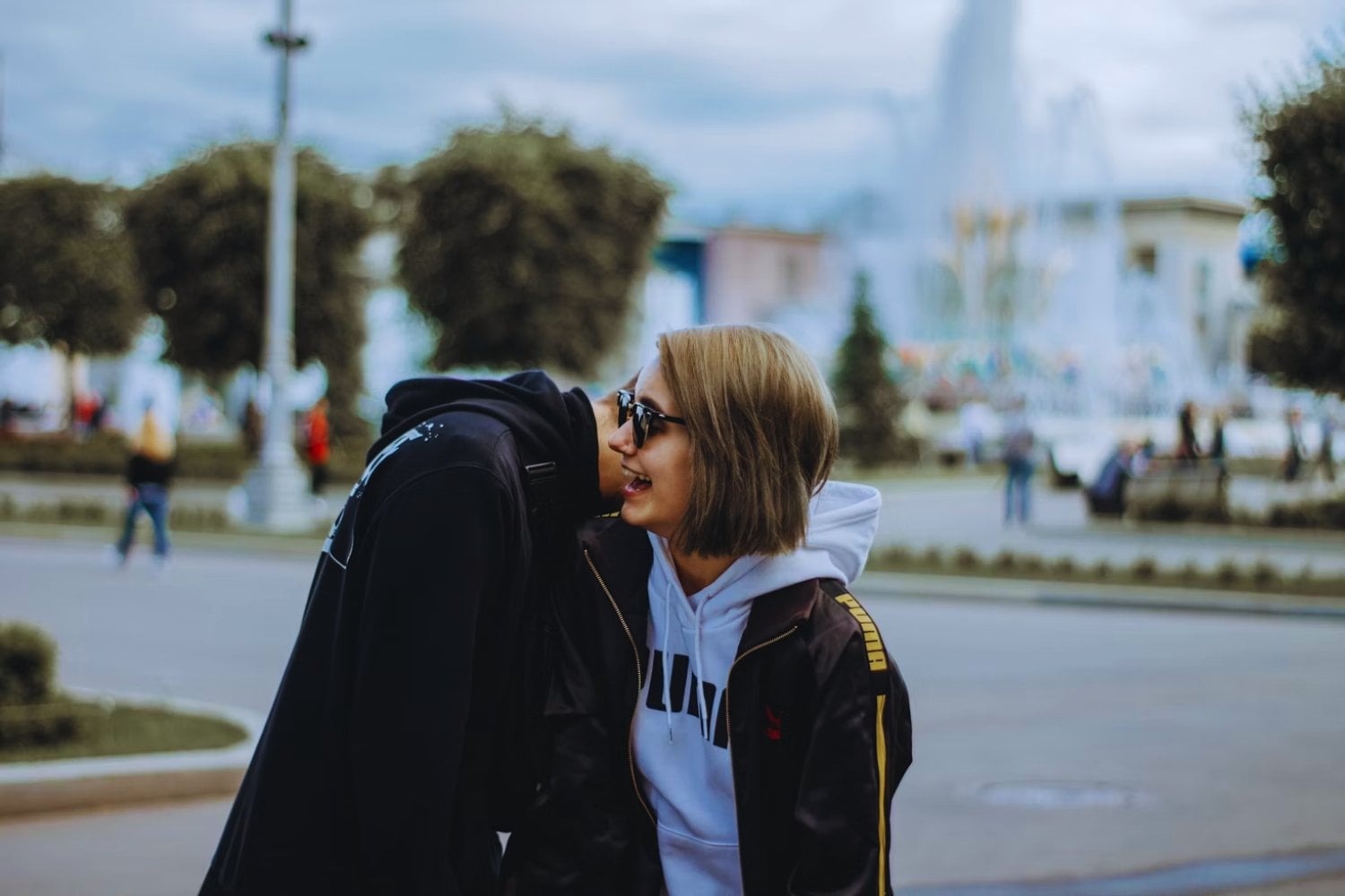 Las señales que no gritan, pero importan: el nuevo filtro emocional de la Gen Z