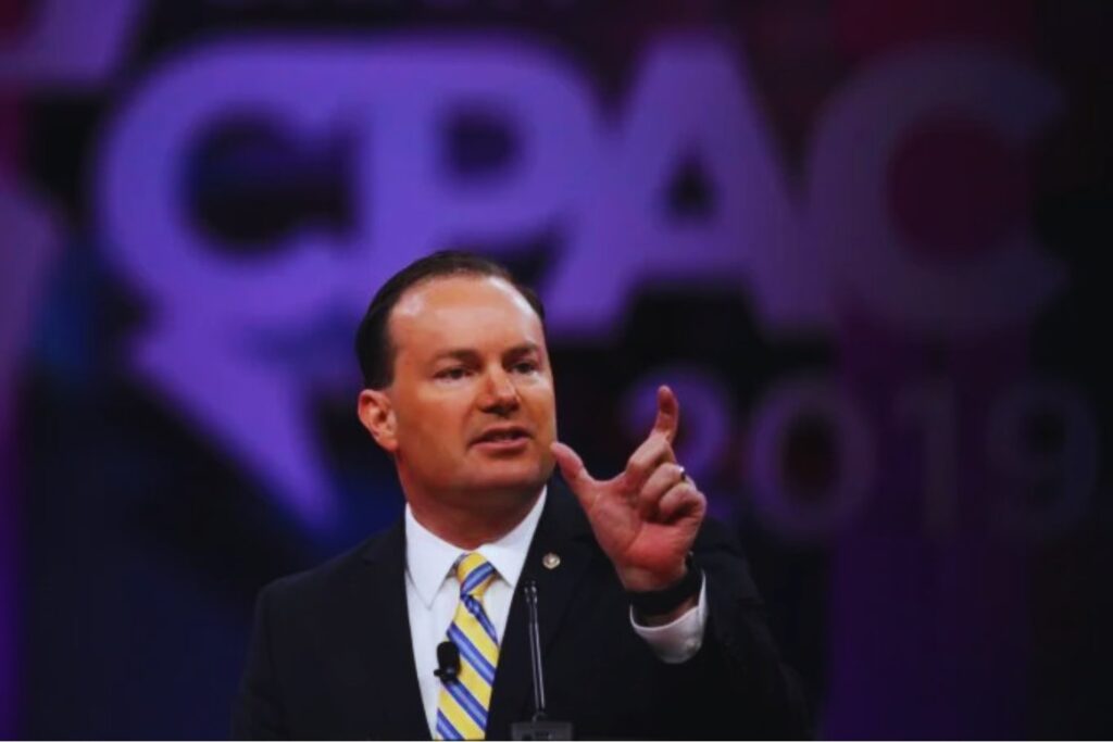 Senador republicano de Estados Unidos presenta proyecto de ley para convertir toda la pornografía en delito federal, siguiendo el manual del Proyecto 2025
