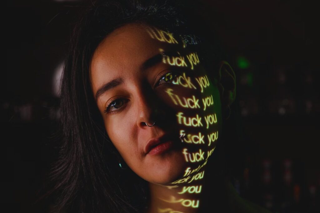 Lo que nadie pensó: ser amable con ChatGPT podría estar dañando al planeta