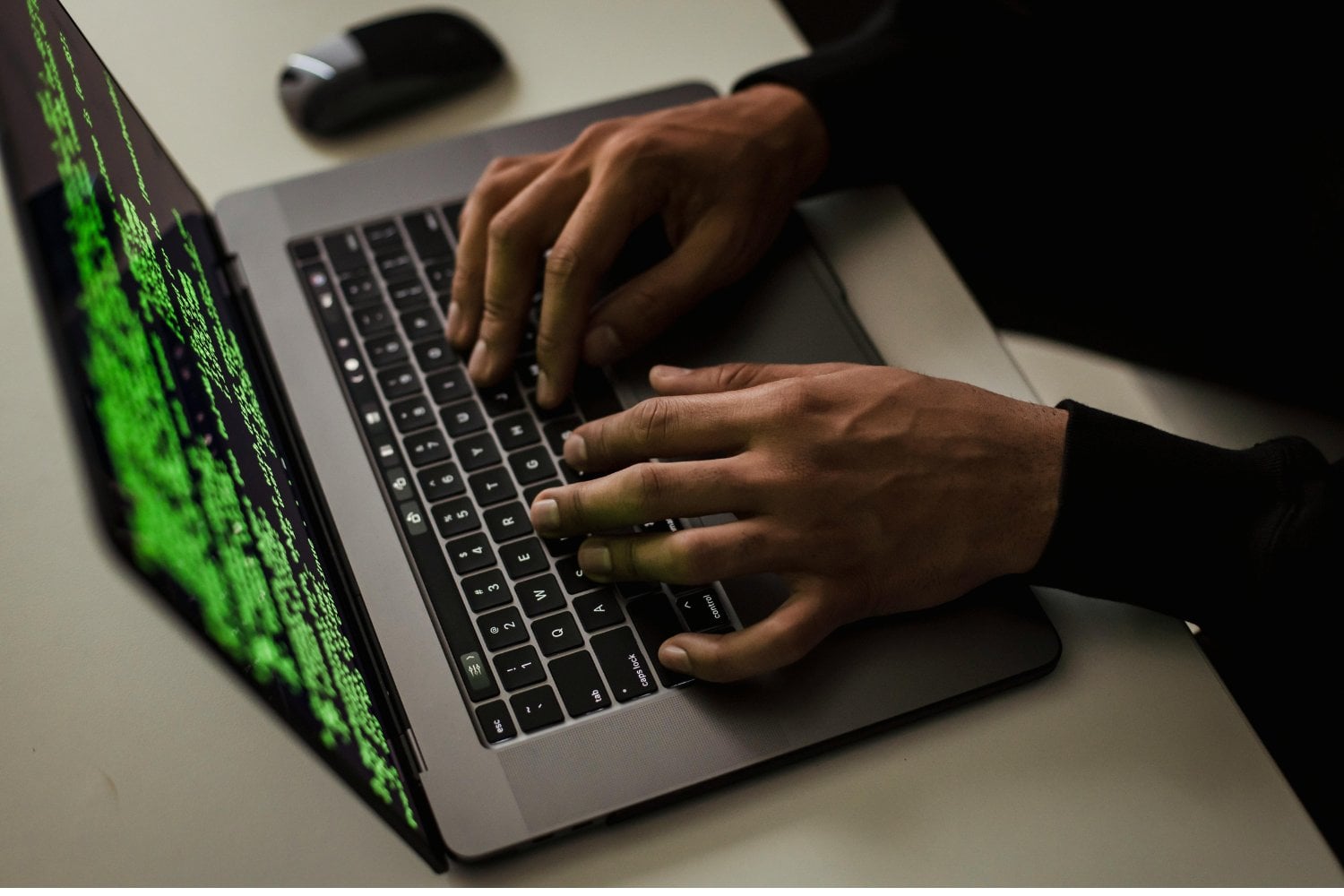Por qué tu información cae en manos equivocadas: los 5 descuidos que abren la puerta al fraude digital