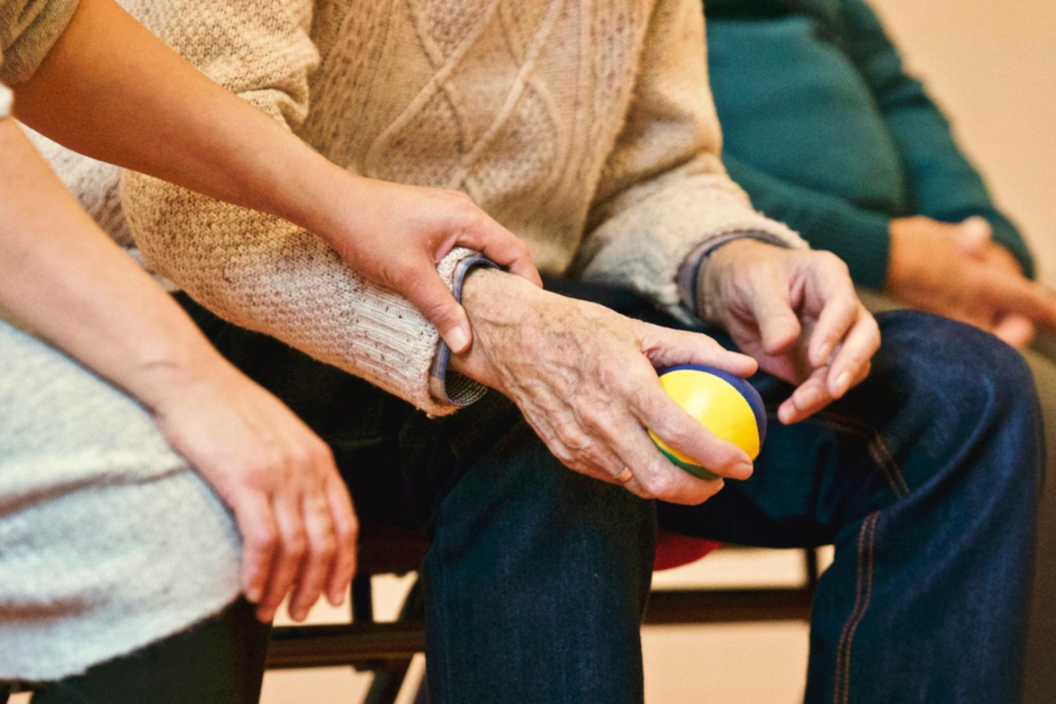 Un diagnóstico que alivia… ¿y adormece? Lo que revela anticiparse al Alzheimer