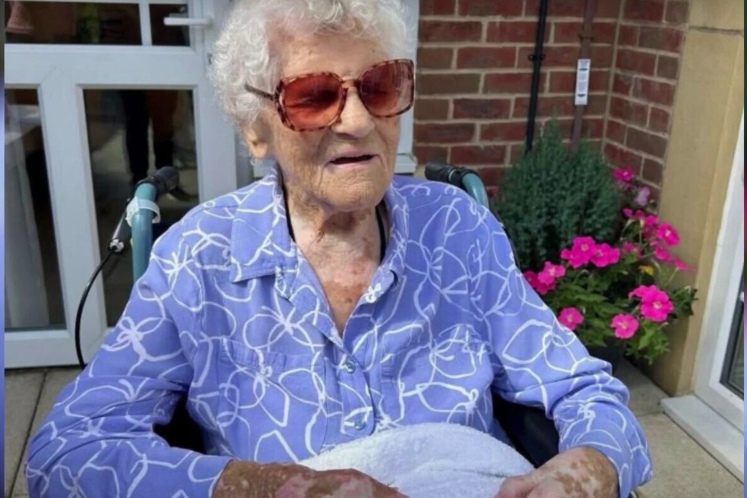 Ethel May Caterham, nacida en 1909, acaba de ser reconocida como la persona viva más longeva del planeta.