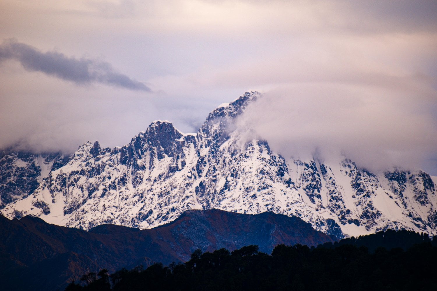 ¿Por qué las montañas no siguen creciendo para siempre? La respuesta sorprende