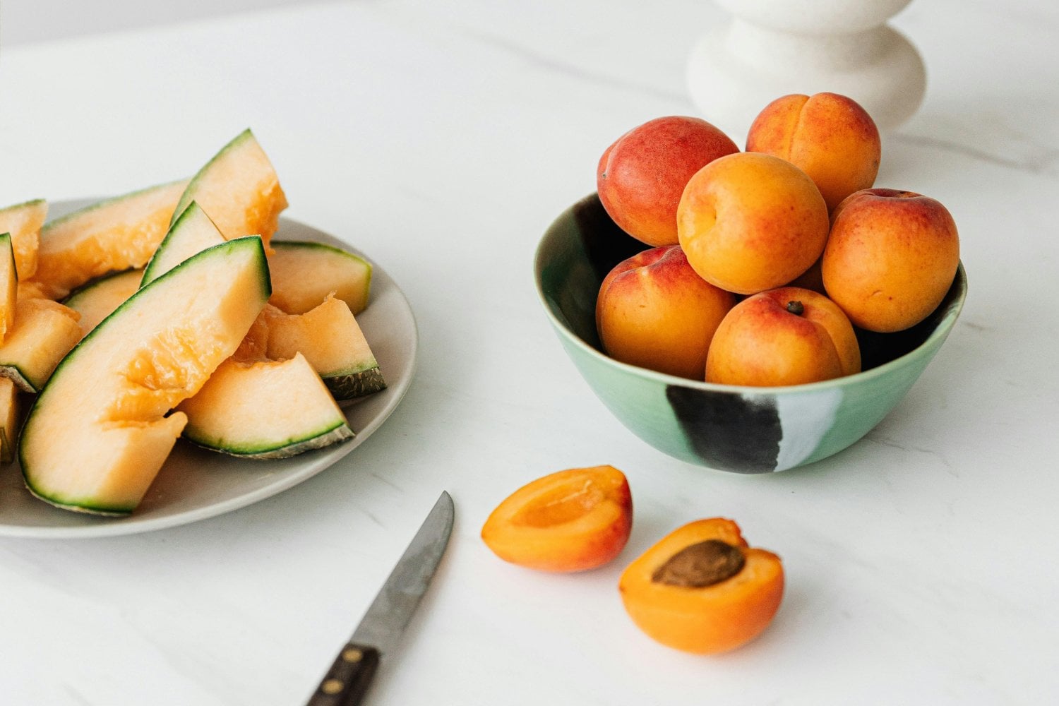 El fruto que embellece tu mirada y fortalece tu melena: lo comes y no lo sabías