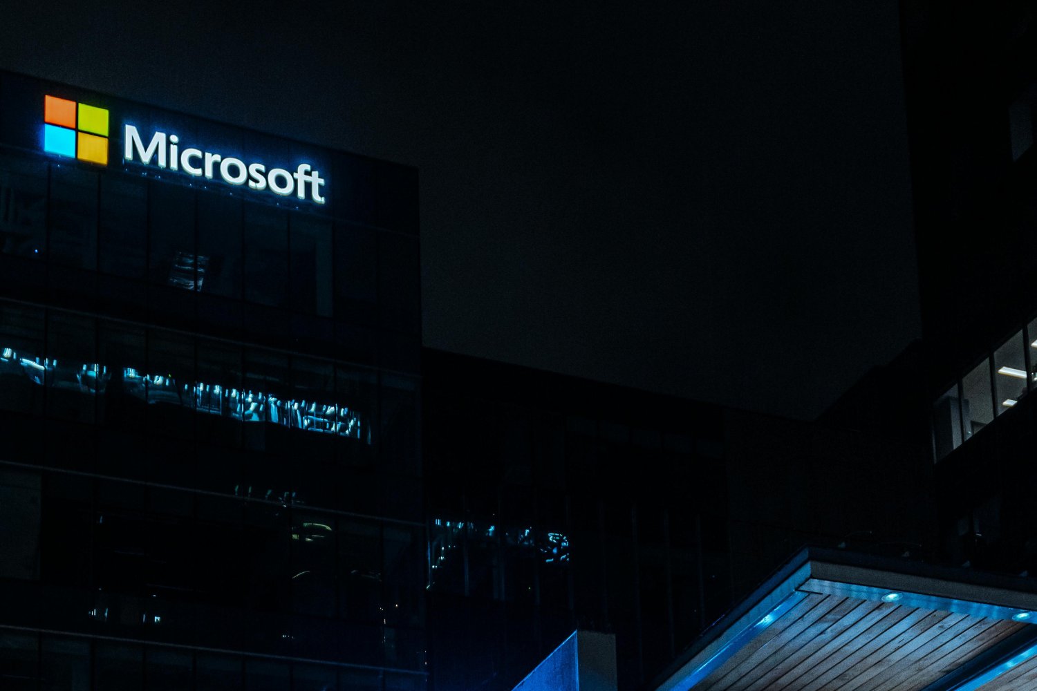 El misterioso recorte de Microsoft que esconde un giro inesperado en su estrategia