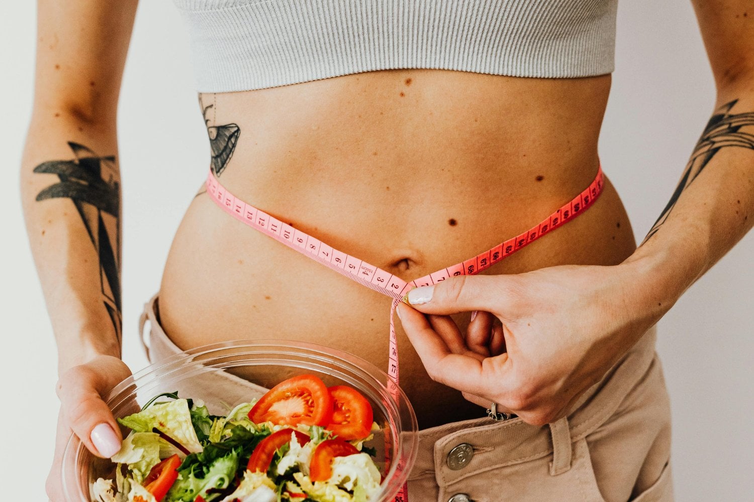¿Y si el secreto para perder grasa sin debilitarse estuviera ya dentro de tu cuerpo?