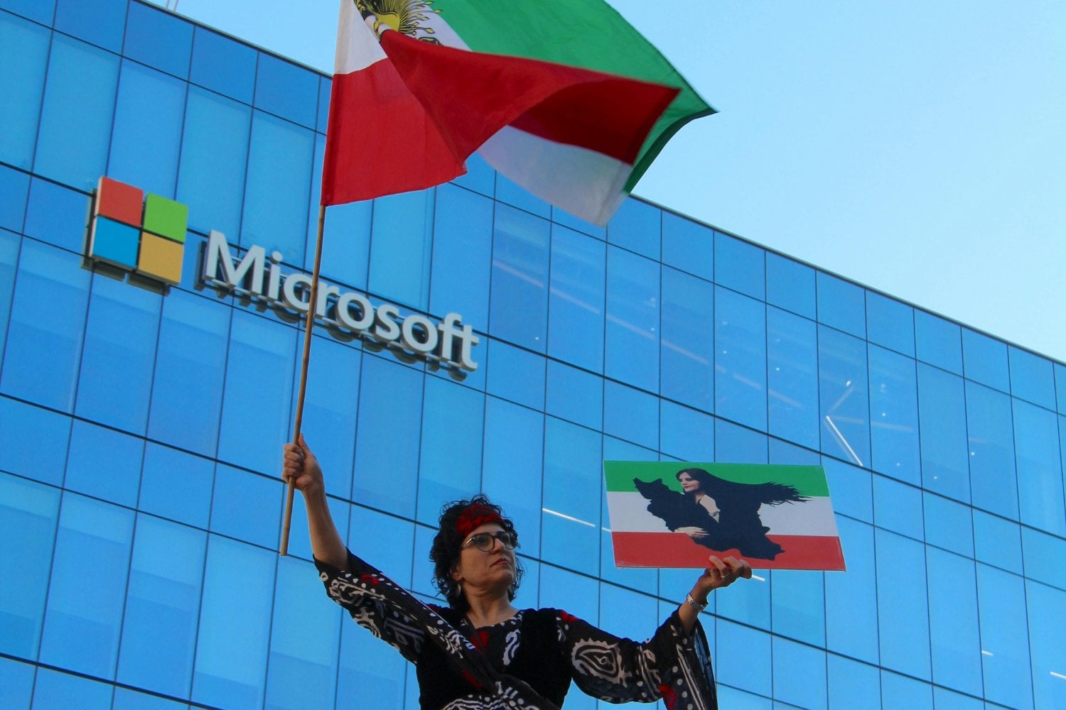 El misterioso recorte de Microsoft que esconde un giro inesperado en su estrategia