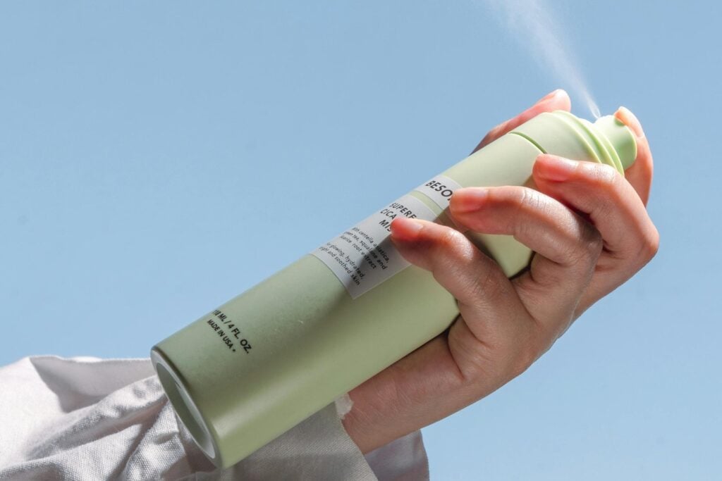 Lo que nadie te dijo sobre el desodorante (y por qué podrías estar usándolo mal)