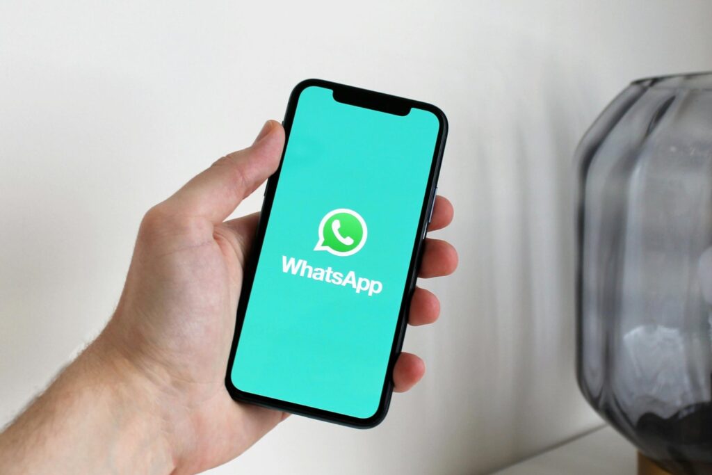 El truco oculto en WhatsApp que podría liberar tu celular en segundos