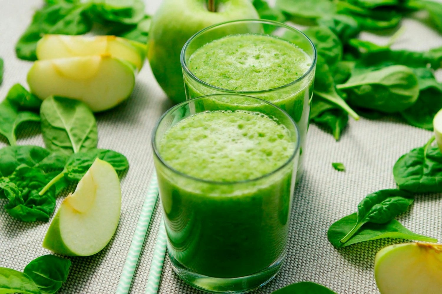 Este jugo verde podría transformar tu salud: lo llaman "oro" por una razón