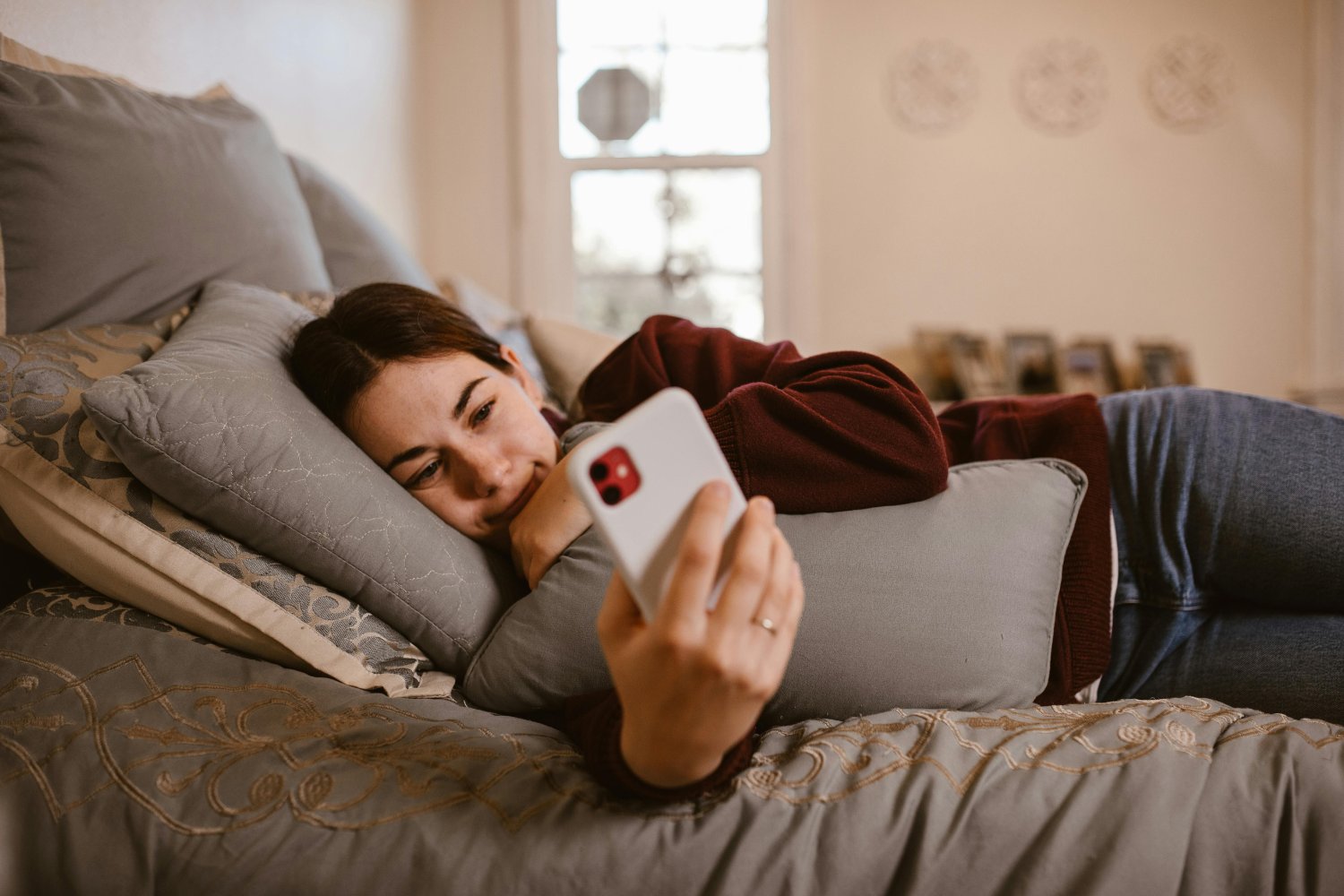 No estás solo, pero tal vez sí: por qué tantos dicen que su único amigo es una IA