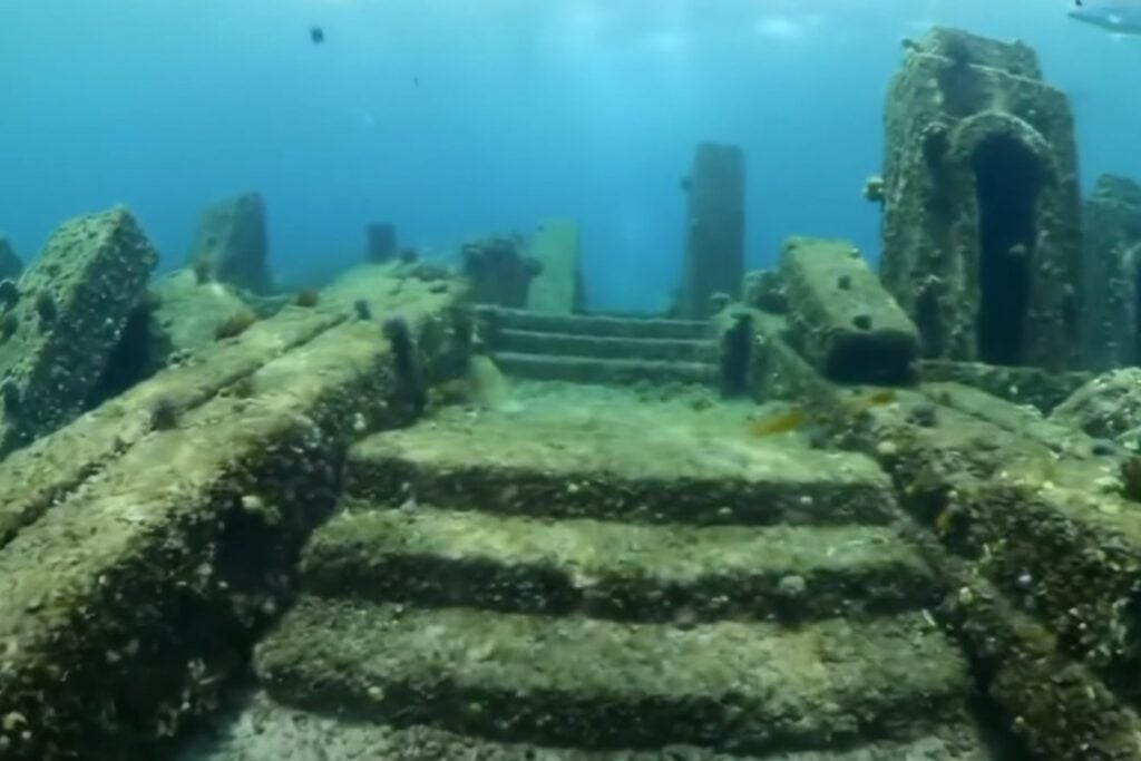 Piramides Sumergidas En Cuba