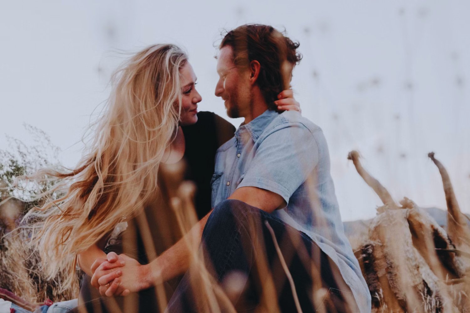 Si notas estas actitudes en tu pareja, podrías estar ignorando algo muy serio